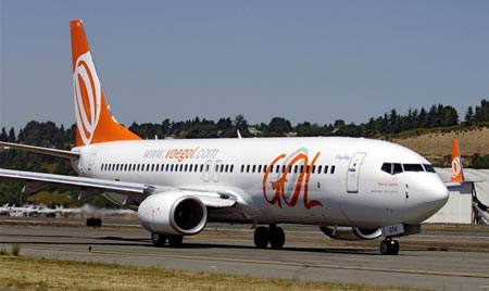 A Boeing 737-800 jet belonging to Brazilian airline Gol is seen in this undated handout photo from Boeing. Gol said on September 29, 2006 that it was trying to locate a similar 737 passenger plane that disappeared from the radar after leaving the Amazon city of Manaus as flight 1907 en route to Sao Paulo and was feared crashed. 