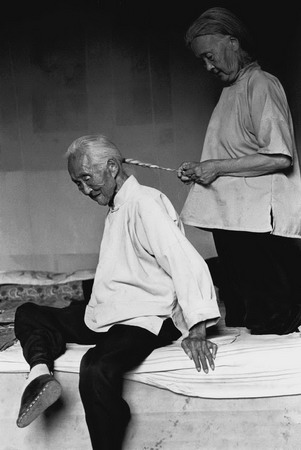 The last woman with binding feet [Photo Linan]