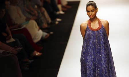 A model displays an outfit by Indian designer Anupama Dayal during India Fashion Week in Mumbai March 30, 2007.