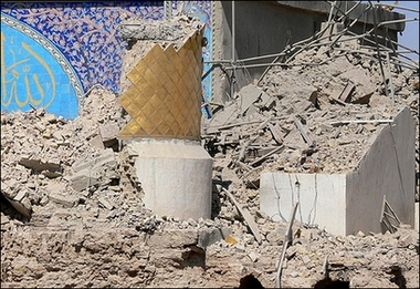 The remains of one of the two destroyed minarets of the Shiite al-Askari shrine in the restive city of Samarra, north of Baghdad. The White House on Wednesday worriedly promised an all-out effort to prevent an attack on a Shiite shrine in Iraq from sparking a surge in sectarian violence that could doom US efforts there.(