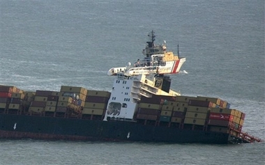 Damaged ship leaks over 200 tons of oil