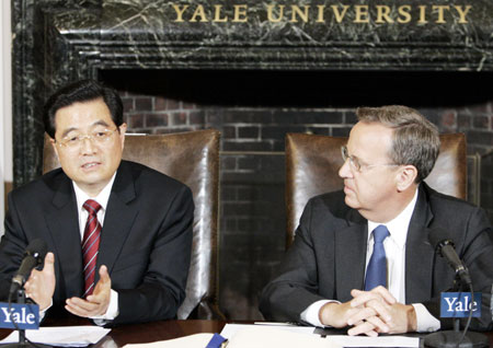 President Hu Jintao speaks at Yale