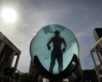 Magician on his fifth day underwater