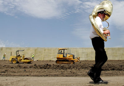 Residents honor Katrina dead