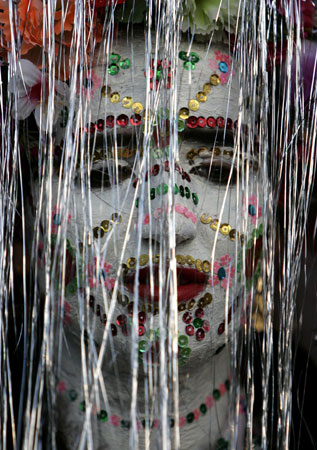 Bulgarian Muslim bride with special make-up