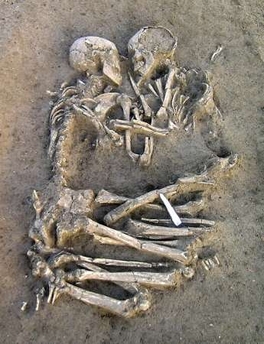 Eternal embrace? Couple still hugging 5,000 years on