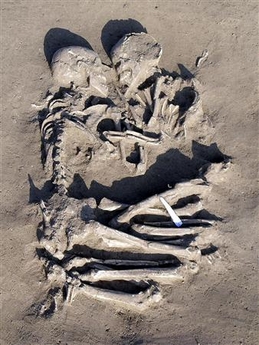 Eternal embrace? Couple still hugging 5,000 years on