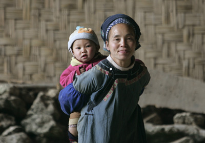 Life in a cave village in SW China