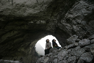 Life in a cave village in SW China