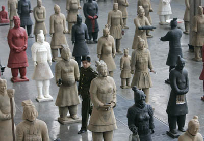 Female terracotta warriors exhibited in Beijing