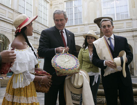Colombian President meets Bush
