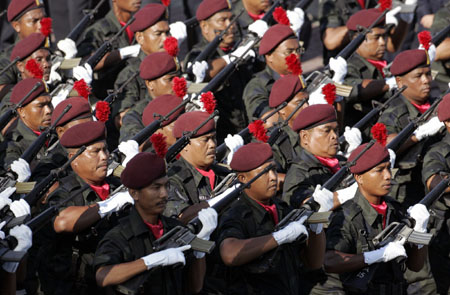 Malaysian police march for 200th anniversary
