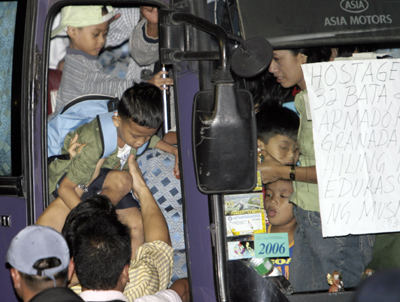 Student hostages frees in Manila
