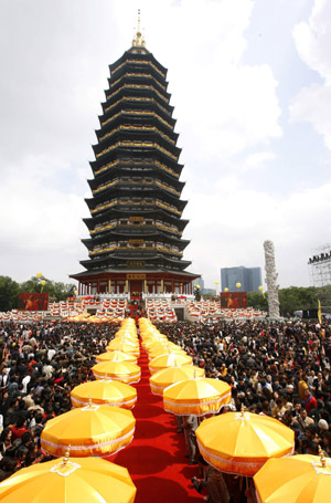 World's tallest pagoda opens to public