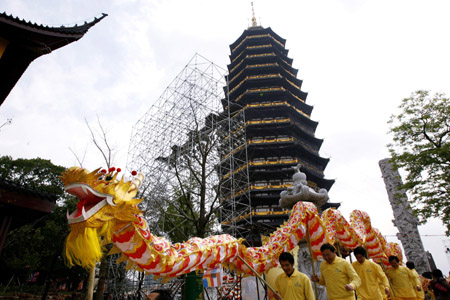 World's tallest pagoda opens to public