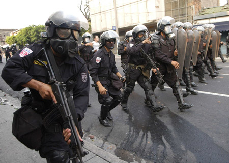 Brazilian police crack down on piracy