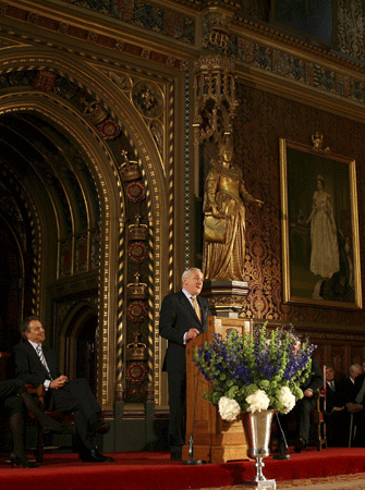 First Irish PM to address UK parliament