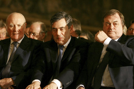 First Irish PM to address UK parliament