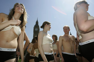 Devoted women protect against G8 summit