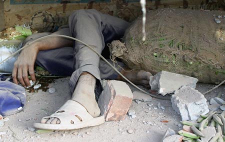 Dozens trapped as concrete roof collapses on market