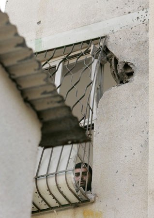 Grenade fired at home of Palestinian PM