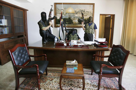 Hamas fighters seize private office of Abbas