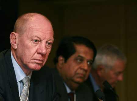 World Economic Forum on East Asia opens