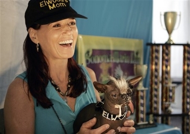 Elwood crowned 2007 World's Ugliest Dog