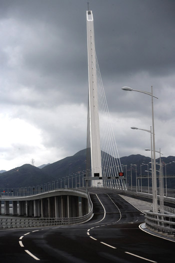 President Hu inaugurates new border crossing