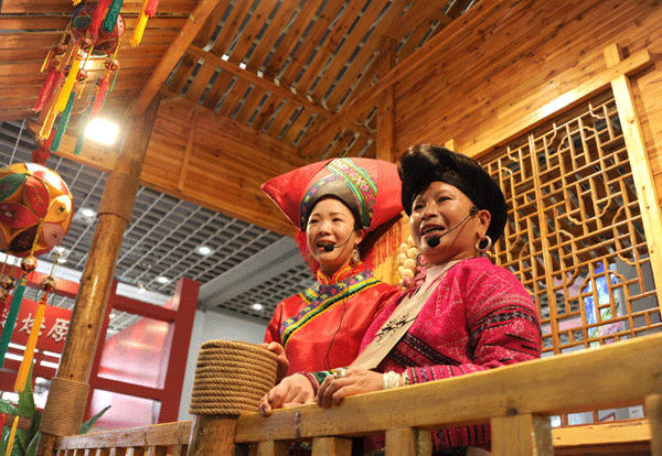 Intangible cultural heritage show in Jinan