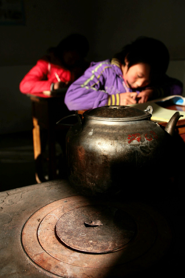 Isolated school makes do in hills of NW China