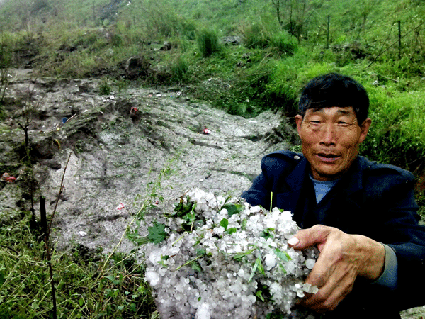 SW China hit by rain, hail