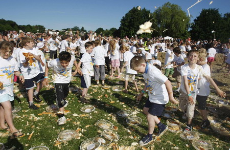 custard pie fight