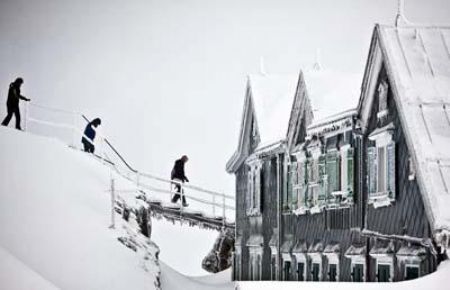 Europe's 1st snowfall of season