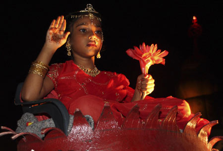 Hindus celebrate 'row of lights'