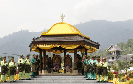 Malaysia's Negeri Sembilan state gets new rulers