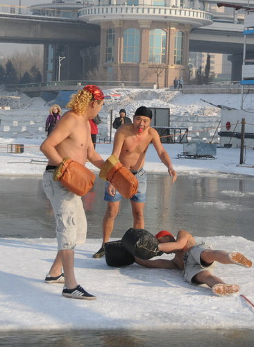 Boxing on floating ice