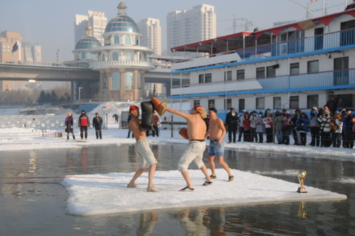 Boxing on floating ice