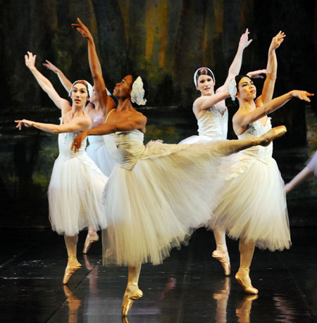 Broadway All-man Ballet Troupe performs in Taipei