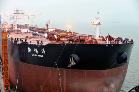 China's largest oil tanker delivered in Guangzhou