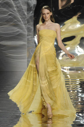 Spring Summer 2010 fashion show in Paris