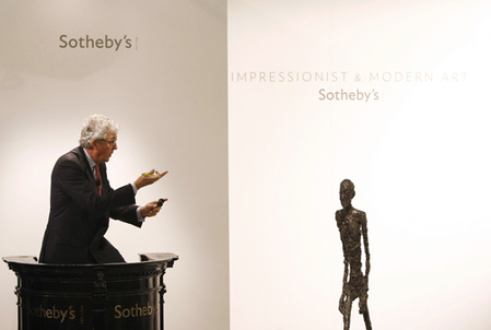Giacometti sculpture smashes auction world record
