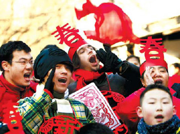 Beijingners celebrate arrival of spring