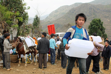 Water sent to drought area for Spring Festival