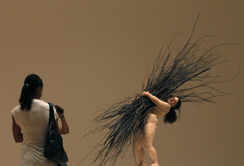 Ron Mueck's works at the National Gallery