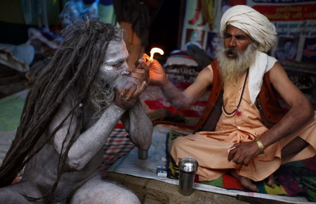 Hindu devotees hold religious gathering in Haridwar