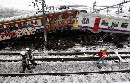 25 dead in Belgian train crash