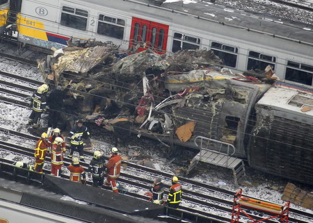 25 dead in Belgian train crash