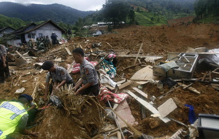 Indonesia's landslide takes heavy toll