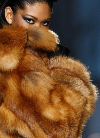 Milan Fashion Week issues 2010/11 women's collection